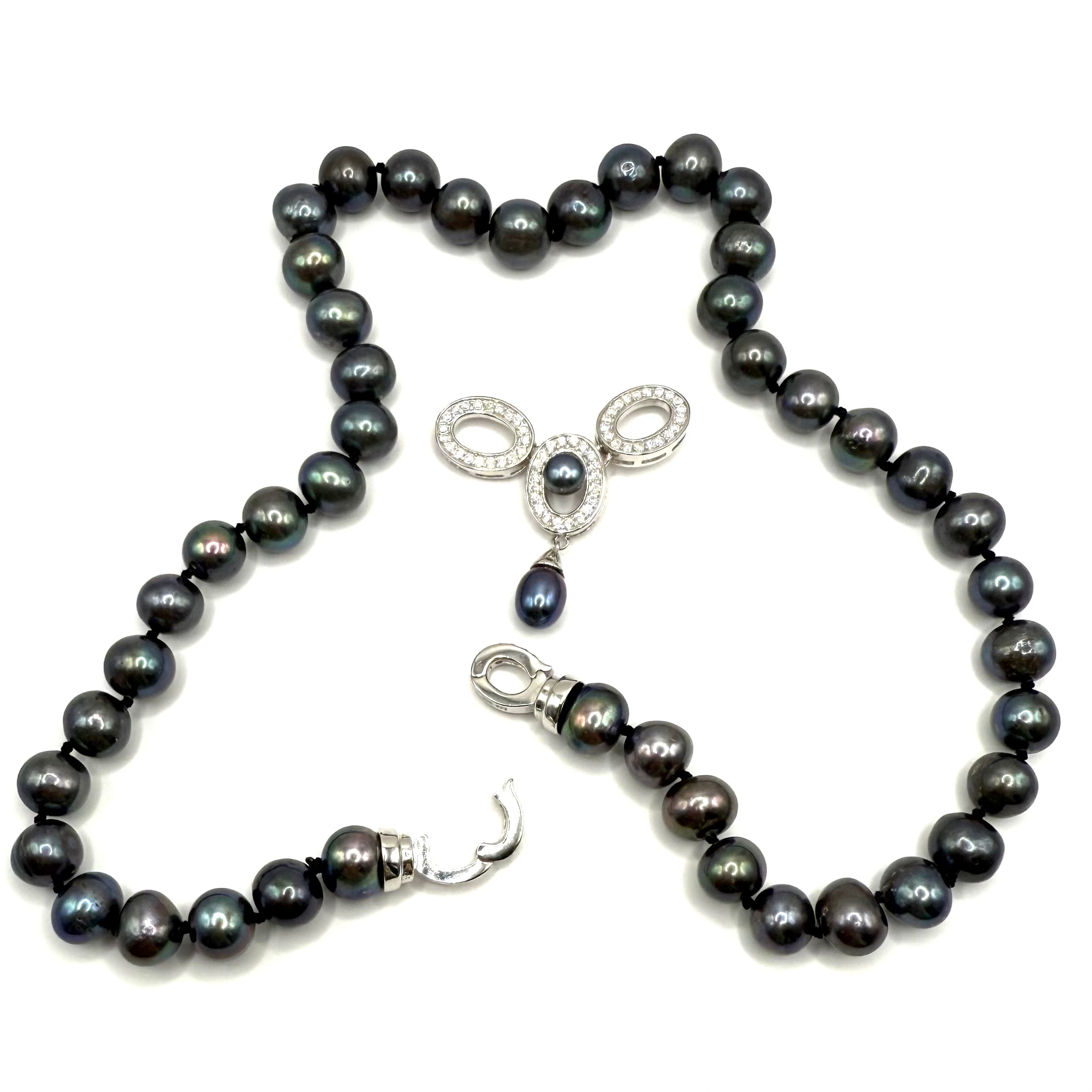Colier perle negre - D 282