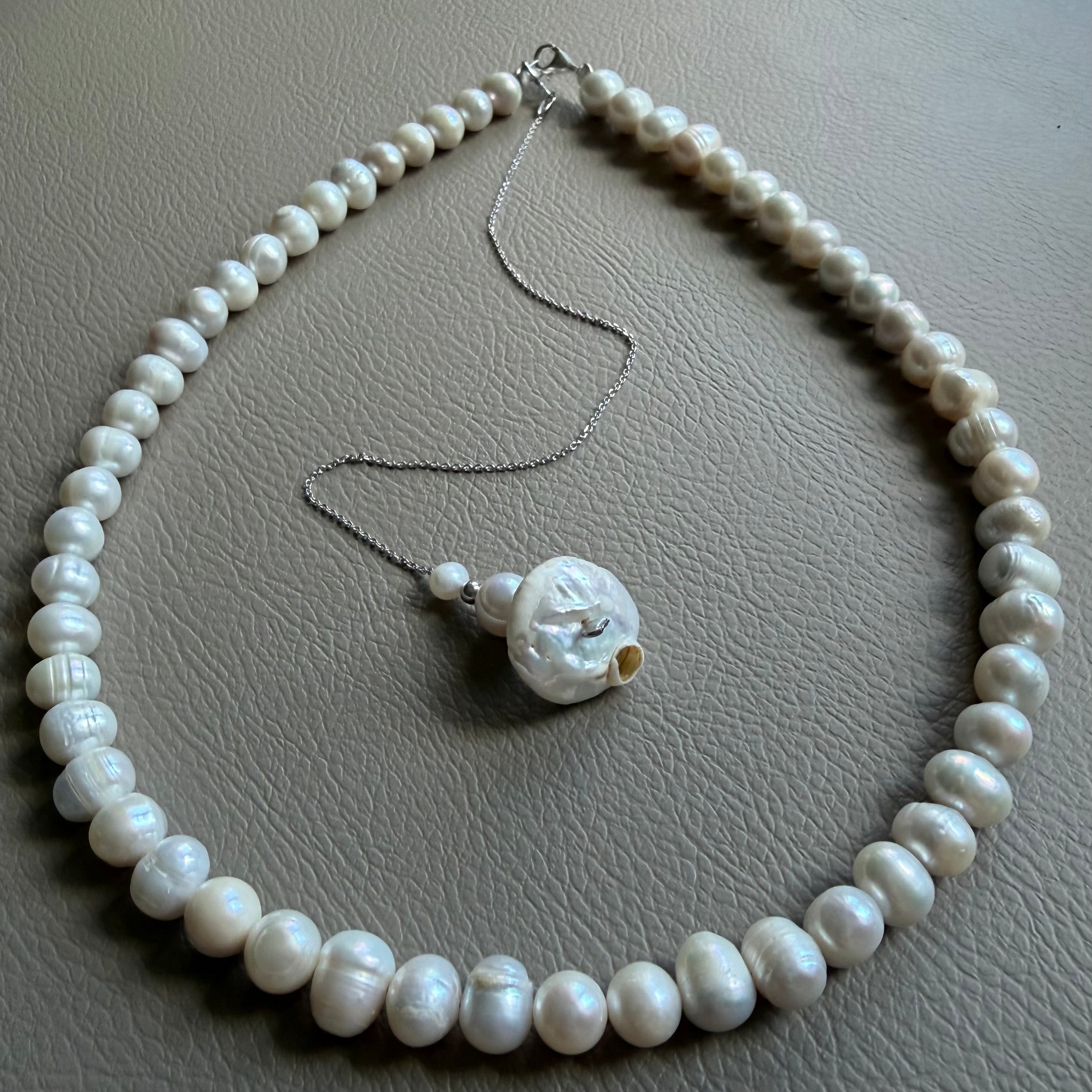 Colier perle D196
