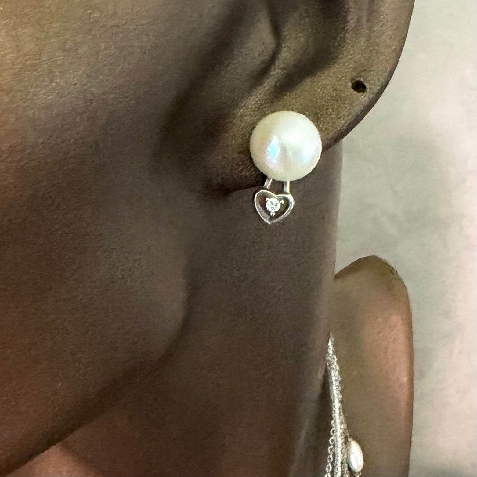 Cercei cu perle de 1 cm D 123